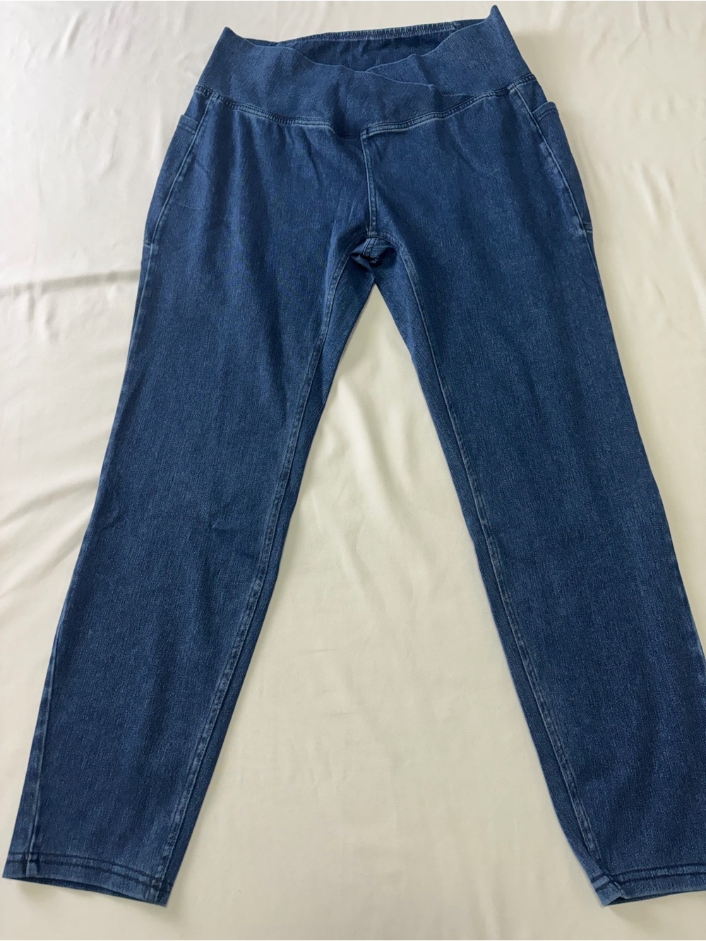 HALARA Women's Straight Leg Jeans in Dark Blue